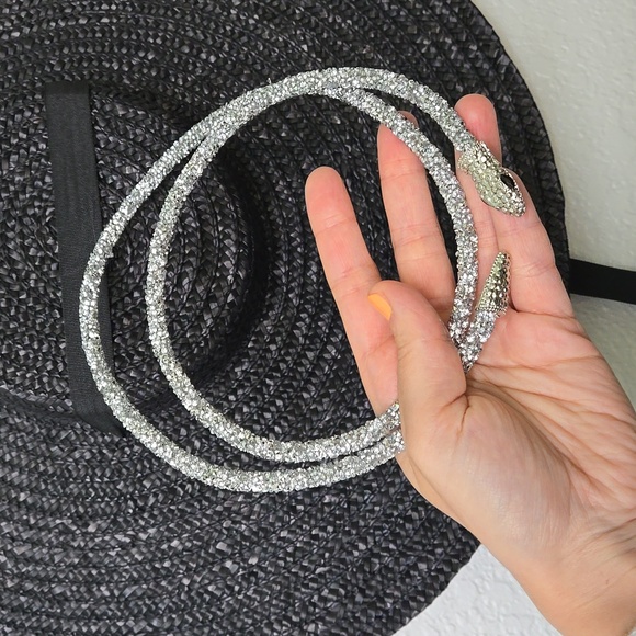 Art Deco Crystal Adjustable Snake Necklace in Silver, NWT - Picture 10 of 10